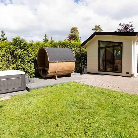 Resort Sl Luxe 5 Personen Jacuzzi *